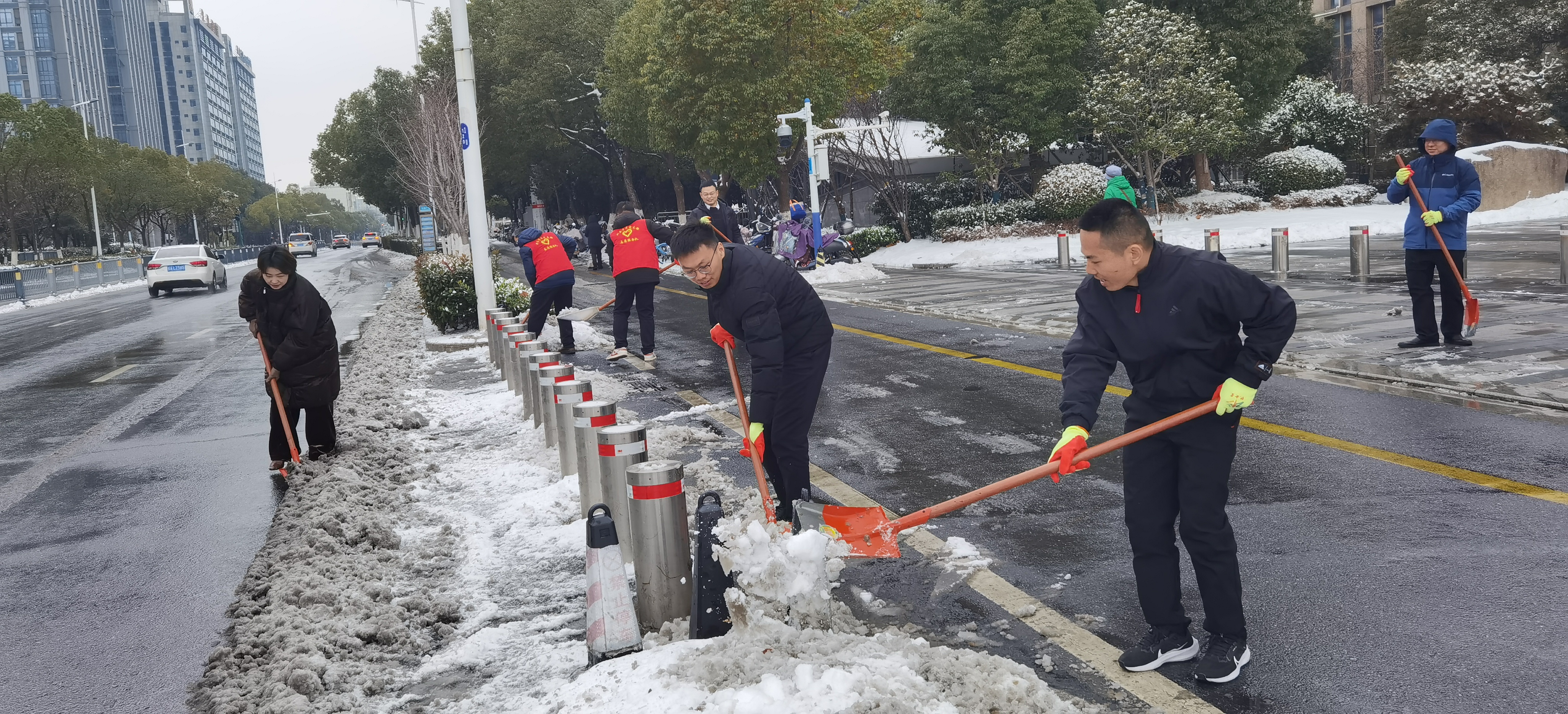 �������(�й���)-�ٷ���վ�عɱ������������(�й���)-�ٷ���վ��Դ��չɨѩ������Ա��ԸЧ���˶�